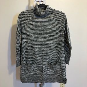 Eight Eight Eight Turtleneck Knit Grey Sweater